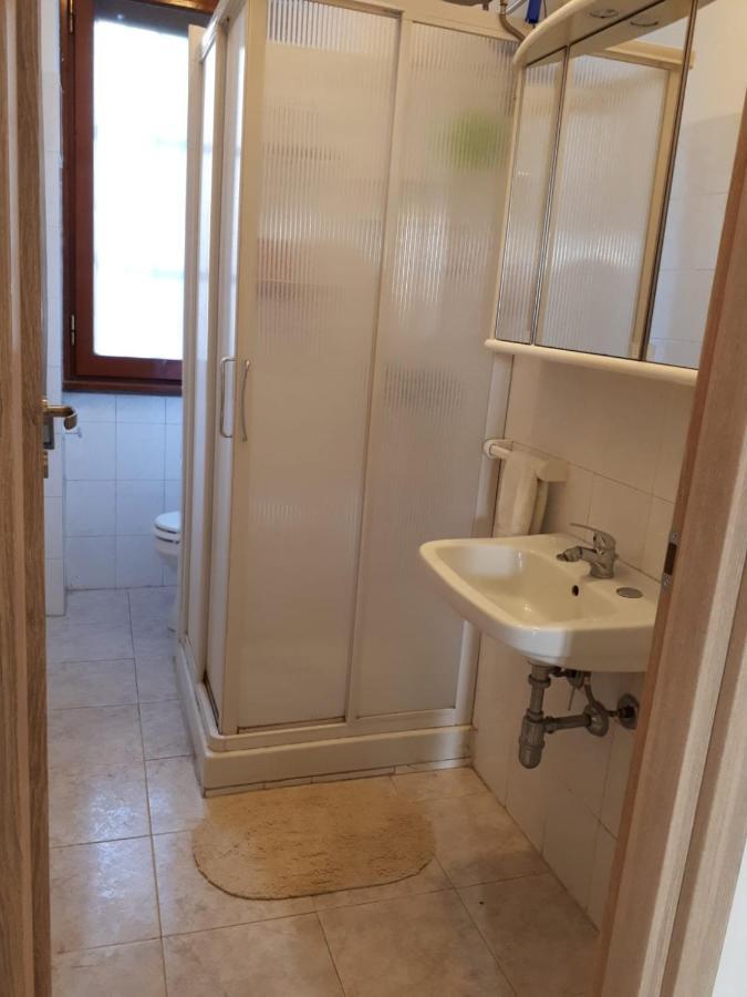 Casa Radiosa Varese Rooms Bagian luar foto