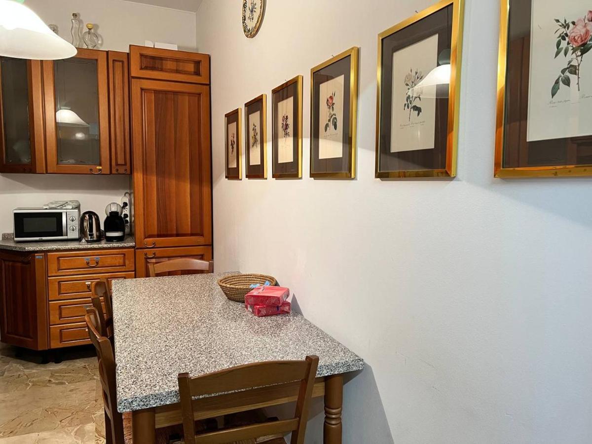 Casa Radiosa Varese Rooms Bagian luar foto