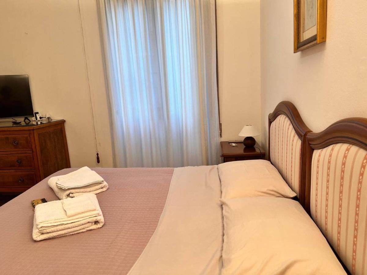 Casa Radiosa Varese Rooms Bagian luar foto