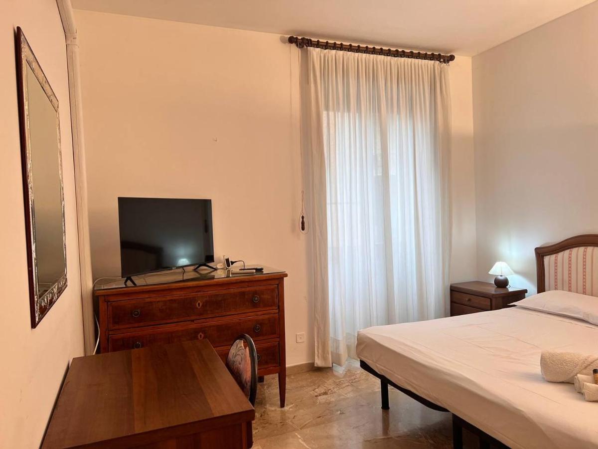 Casa Radiosa Varese Rooms Bagian luar foto