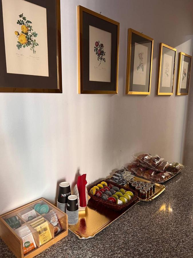 Casa Radiosa Varese Rooms Bagian luar foto