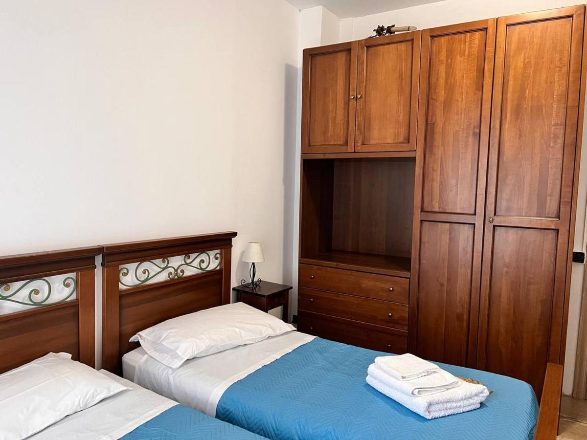 Casa Radiosa Varese Rooms Bagian luar foto